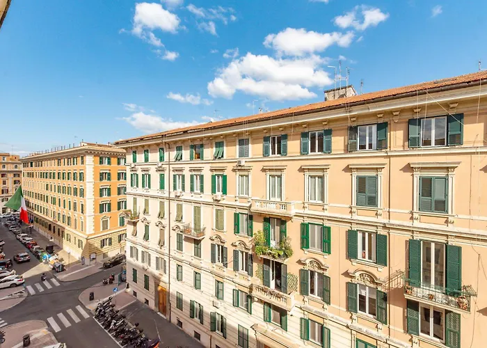 Konukevi Crescenzio 74 Boutique By Ghor 4*