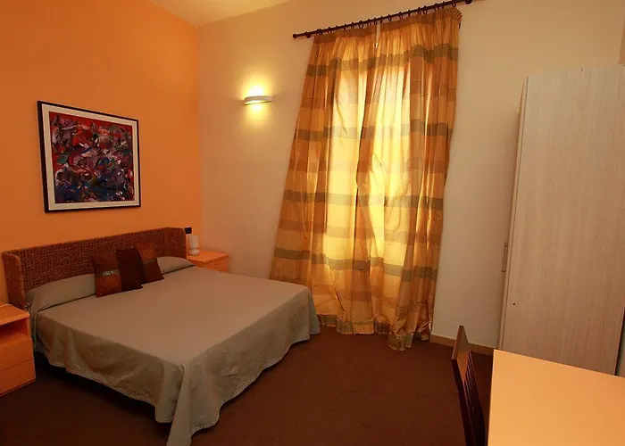 Konukevi Crescenzio 74 Boutique By Ghor 4*